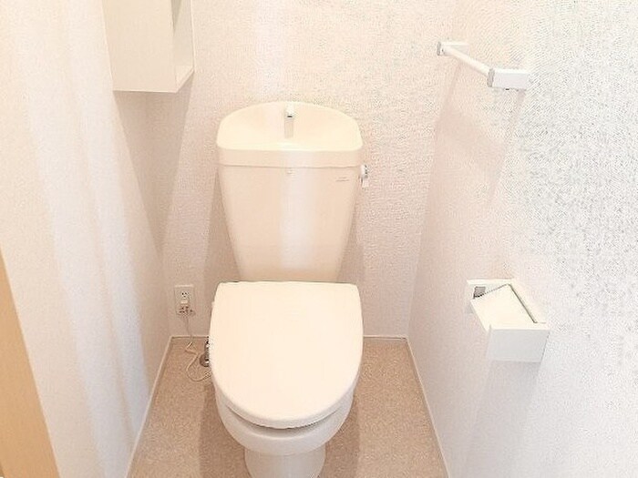 物件内観写真14　(トイレ)