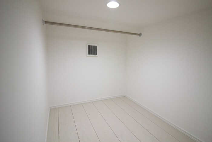 物件内観写真10　(収納)