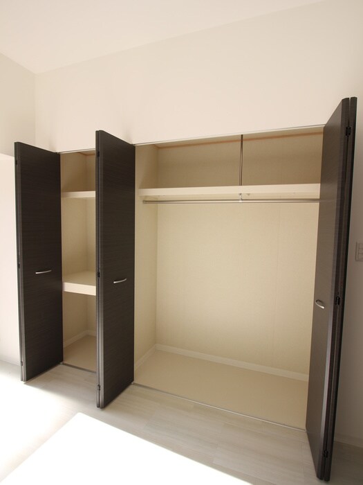 物件内観写真15　(収納)