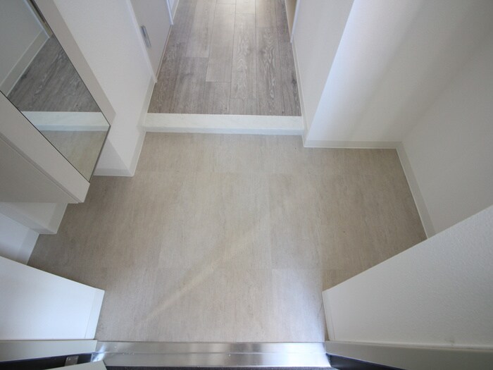 物件内観写真17　(玄関)