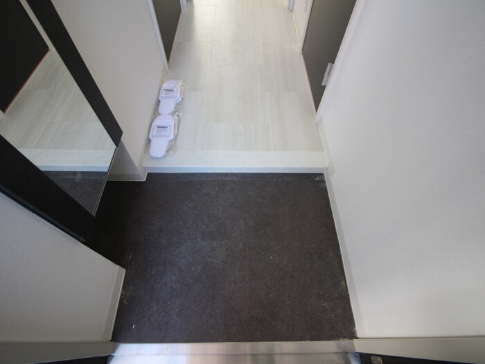 物件内観写真17　(玄関)