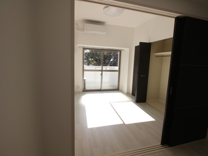 物件内観写真19　(居室)