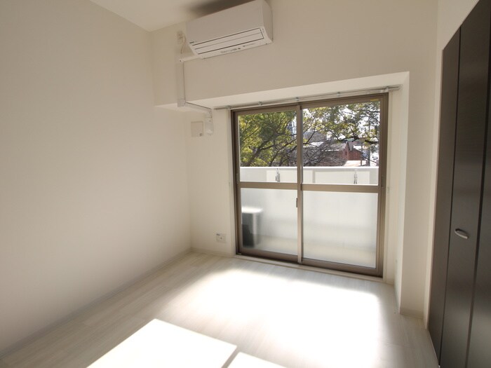 物件内観写真21　(居室)