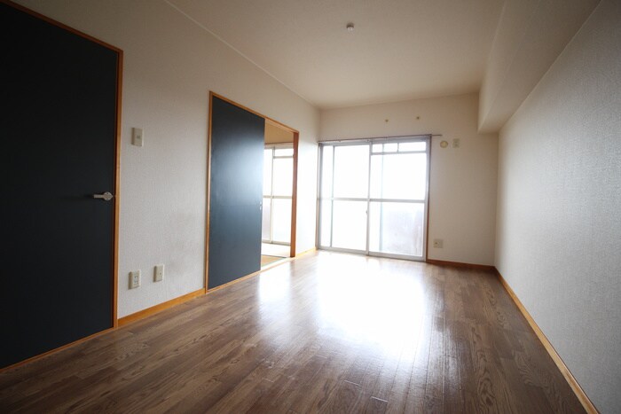物件内観写真12　(居室)