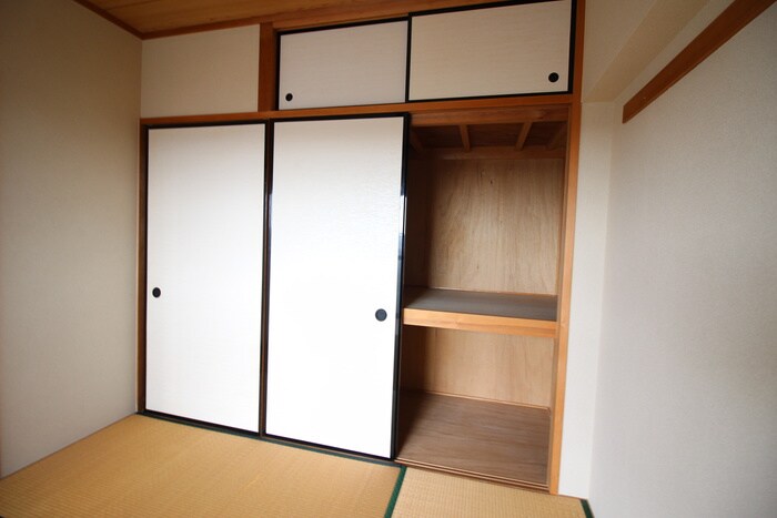 物件内観写真21　(収納)