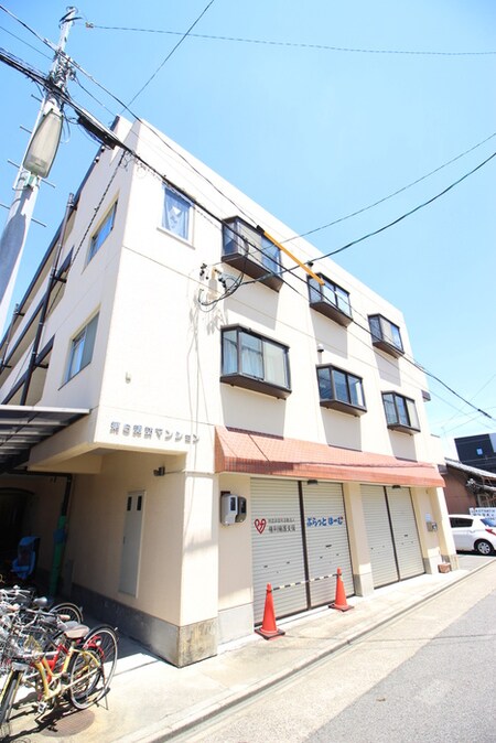 第６諏訪マンション外観写真