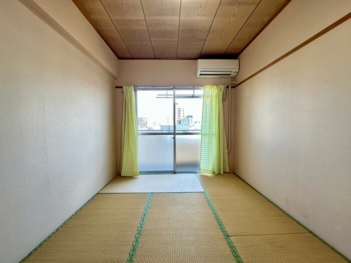 物件内観写真8　(居室)