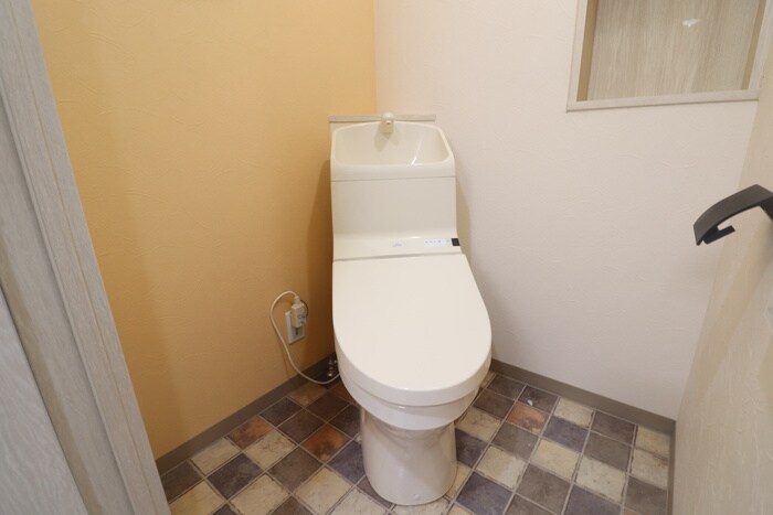物件内観写真12　(トイレ)