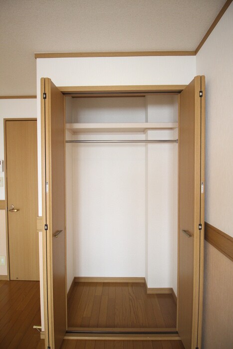 物件内観写真13　(収納)