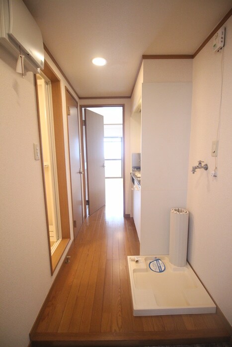 物件内観写真14　(廊下)