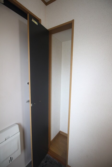 物件内観写真16　(収納)