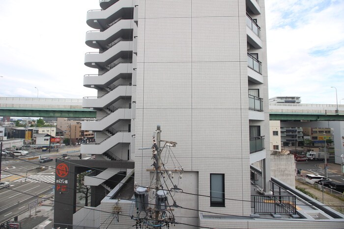 物件内観写真17　(室内からの展望)