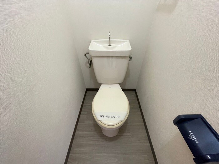 物件内観写真6　(トイレ)