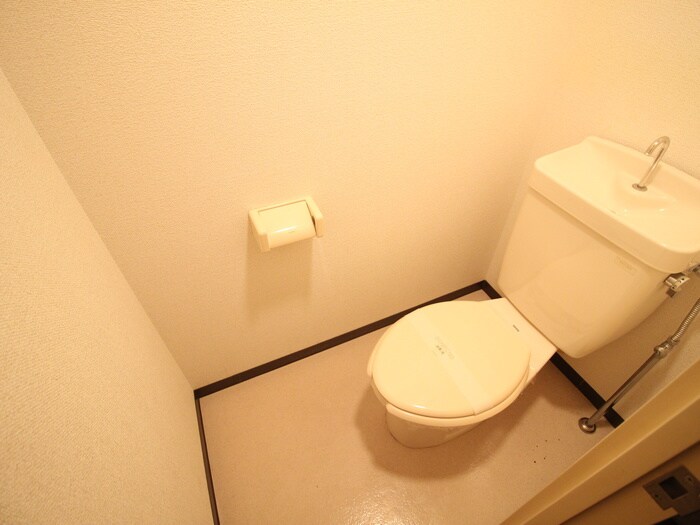 物件内観写真14　(トイレ)