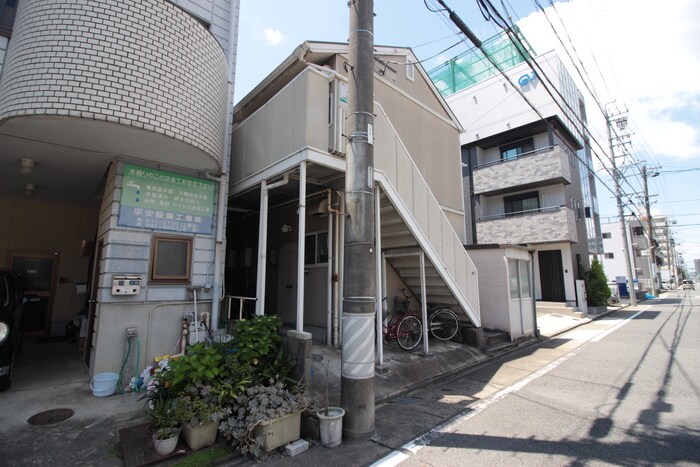 物件外観写真6　(外観写真)