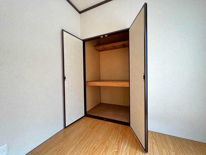 物件内観写真10　(収納)