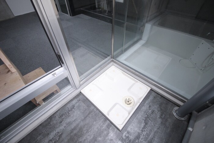 物件内観写真13　(洗濯機置場)