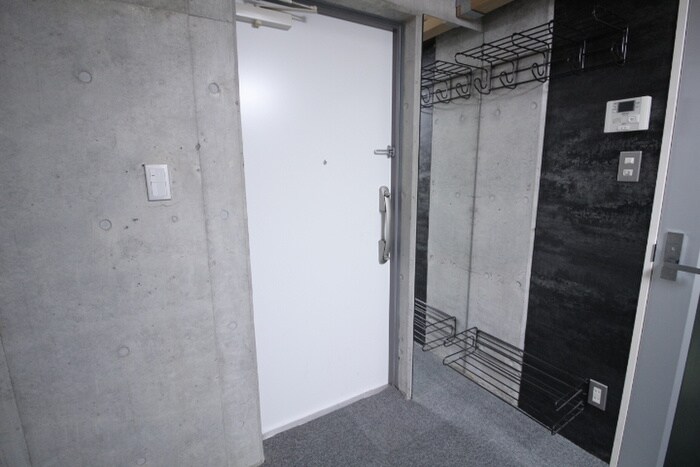 物件内観写真14　(玄関)