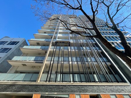 FIRST　RESIDENCE　SAKAE外観写真