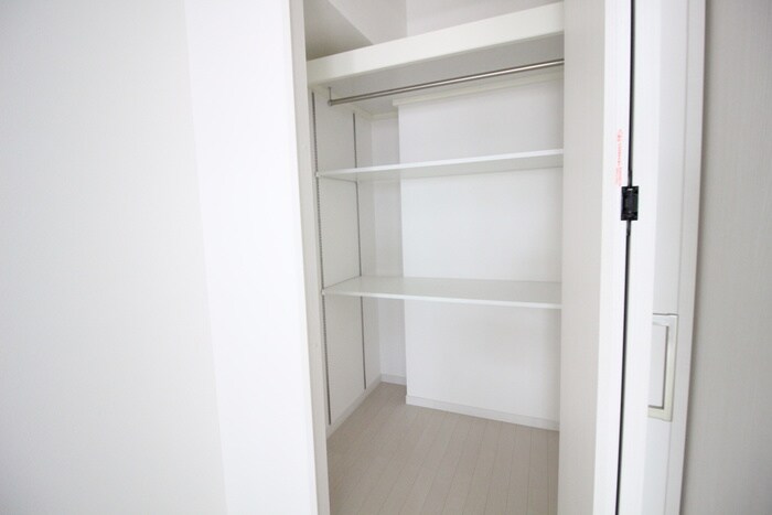 物件内観写真10　(収納)
