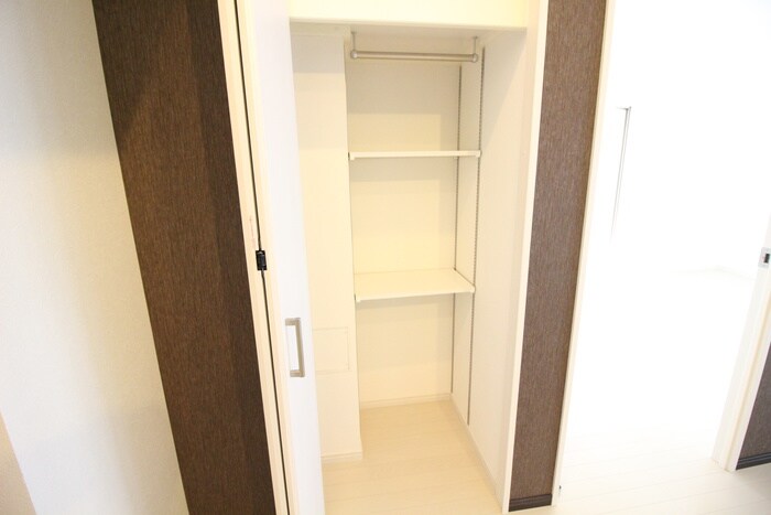 物件内観写真13　(収納)