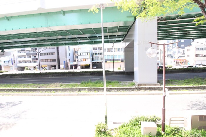 物件内観写真13　(室内からの展望)