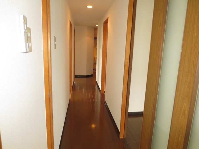 物件内観写真14　(廊下)