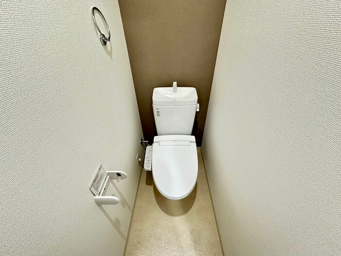 物件内観写真12　(トイレ)