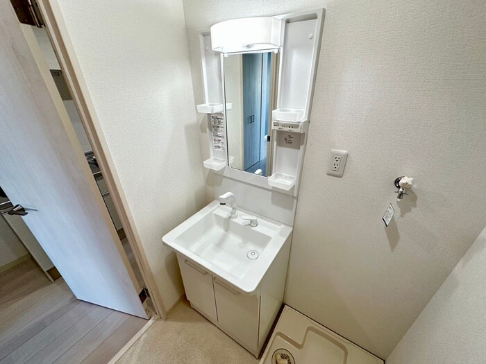 物件内観写真13　(洗面)