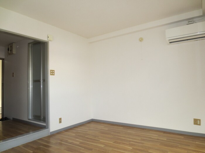 物件内観写真13　(居室)