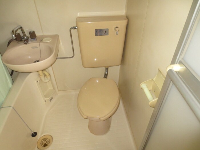 物件内観写真14　(トイレ)