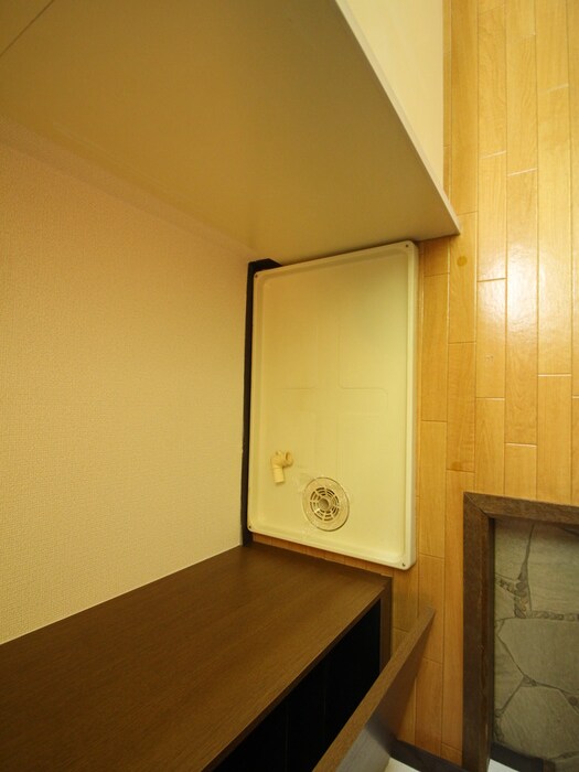 物件内観写真11　(洗濯機置場)