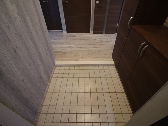 物件内観写真14　(玄関)