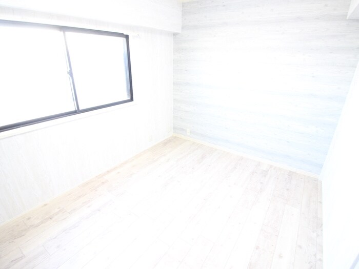 物件内観写真15　(居室)