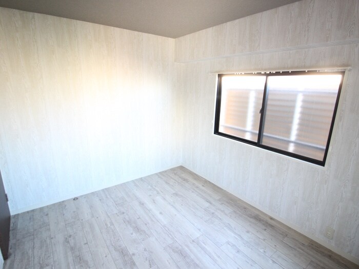 物件内観写真18　(居室)