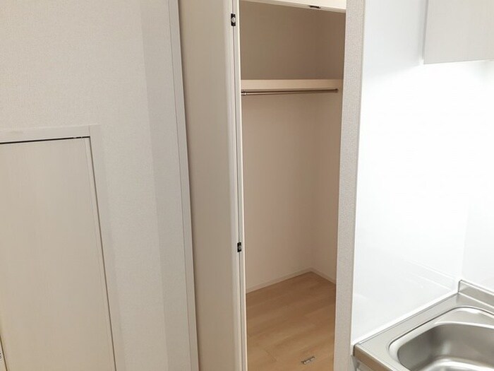 物件内観写真7　(収納)