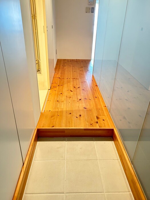 物件内観写真7　(玄関)