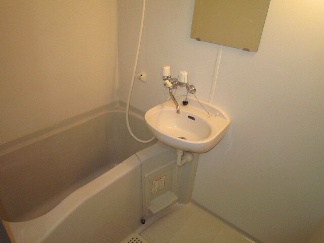 物件内観写真12　(バス／シャワールーム等)