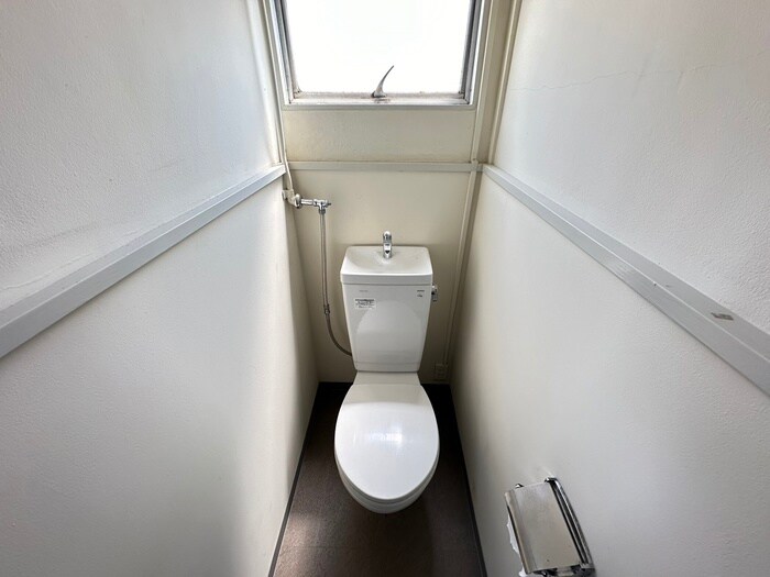 物件内観写真12　(トイレ)