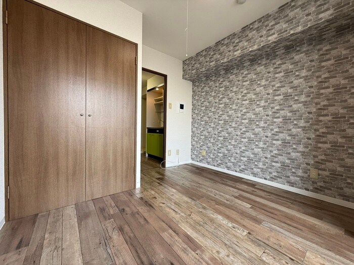 物件内観写真8　(居室)