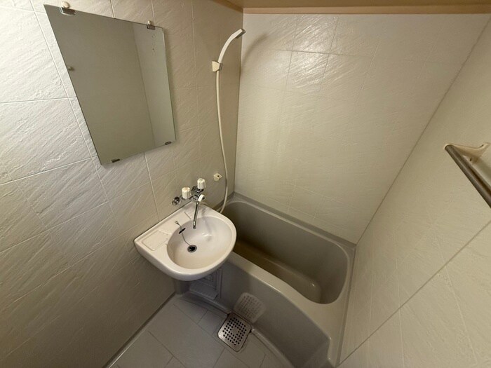 物件内観写真12　(バス／シャワールーム等)