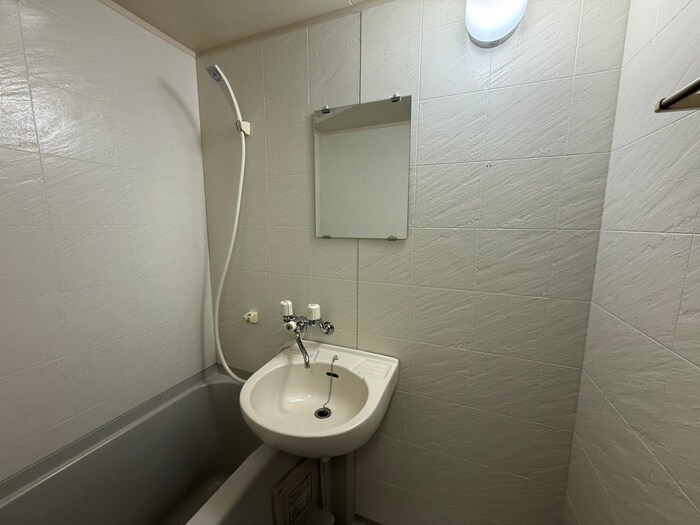 物件内観写真13　(洗面)