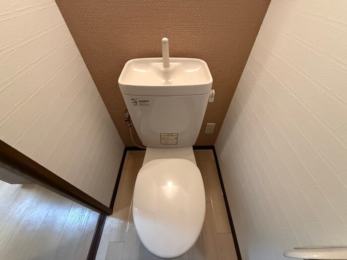 物件内観写真13　(トイレ)