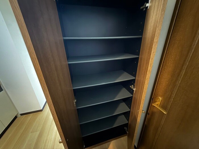 物件内観写真18　(靴箱)