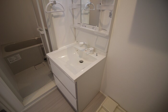 物件内観写真11　(洗面)