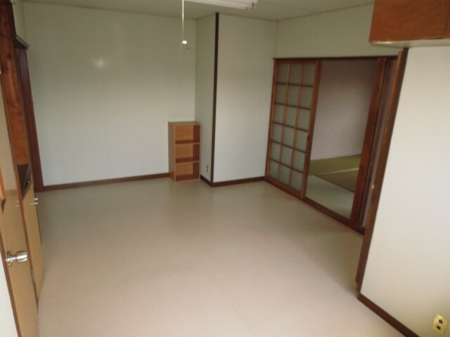 物件内観写真13　(居室)