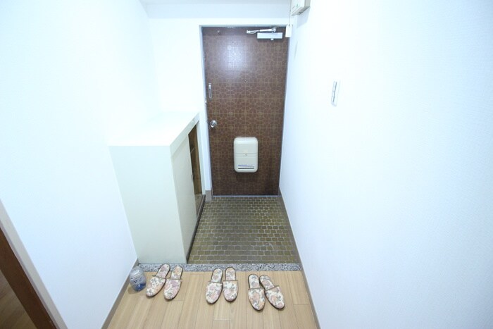 物件内観写真21　(玄関)