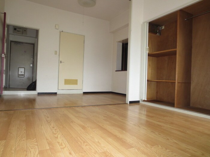 物件内観写真8　(収納)