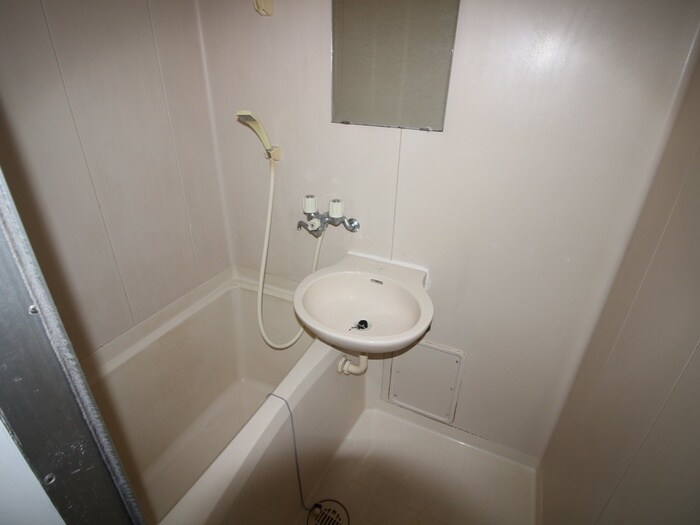 物件内観写真9　(洗面)