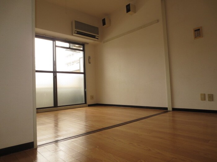 物件内観写真11　(居室)